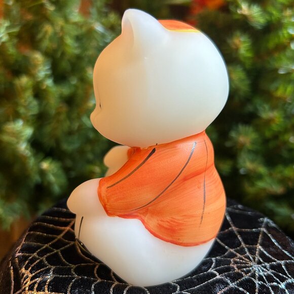 MINT Limited Edition Hand Painted Fenton Winking Halloween Bear in Pumpkin Costu - Picture 6 of 12